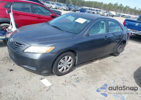 2007 Toyota Camry Le z USA, uszkodzony, nr VIN 4T1BE46K07U102536